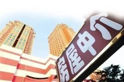 衢城通報(bào)未備案房地產(chǎn)經(jīng)紀(jì)機(jī)構(gòu)，物業(yè)管理亂象引關(guān)注